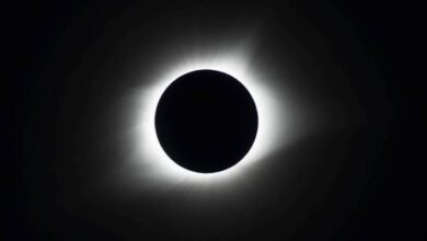 Photo of En imágenes: eclipse total de Sol maravilló a gran parte de Chile y el sur de Argentina
