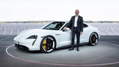 Photo of Apple contrata a Manfred Harrer, responsable de chasis en Porsche, para su supuesto coche