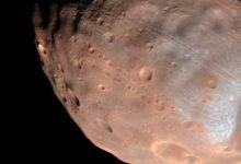 Photo of Científicos planean encontrar partículas de una antigua atmósfera de Marte, en Fobos, una de las lunas del planeta rojo