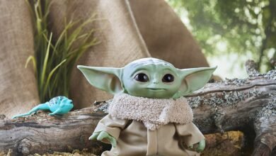 Photo of El juguete más vendido de Amazon es este adorable Bebé Yoda con sonido que hoy tiene descuento y envío gratis con Prime
