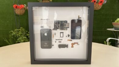 Photo of Este marco de Grid Studio inmortaliza un iPhone 3GS en todo su esplendor para colgar en tu despacho o salón