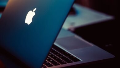 Photo of Por qué Apple eliminó la manzana iluminada de la tapa de los MacBook en 2015