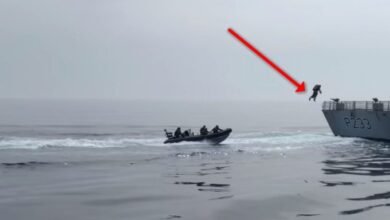 Photo of Marines prueban el traje volador de Gravity en un ejercicio de abordaje de un barco