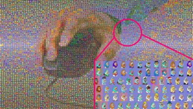 Photo of Un usuario se mofa de los NFT creando un mosaico "millonario" formado por 10.000 NFT… que representa su mano descargándolos