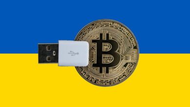 Photo of "Pasé todos mis ahorros a bitcoins" cambia de significado cuando huyes de la guerra y sólo puedes llevarte lo que cabe en un USB