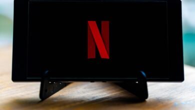 Photo of Haciéndonos pagar por compartir cuenta, Netflix ingresará 1.600 millones de dólares extra al año, según los analistas