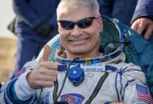 Photo of Tal y como estaba previsto el astronauta de la NASA Mark Vande Hei ha vuelto a tierra en la Soyuz MS-19