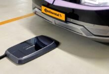Photo of Mejorar la carga inalámbrica de los coches eléctricos con un robot que se esconde en el suelo