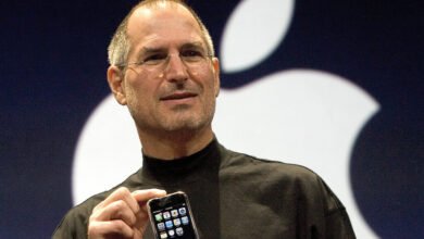 Photo of La primera llamada desde un iPhone fue una broma. La hizo Steve Jobs