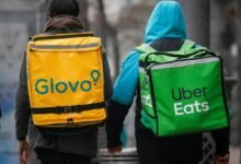 Photo of Uber Eats acaba copiando a Glovo: volverá a repartir con trabajadores autónomos, enfrentándose al Ministerio de Trabajo