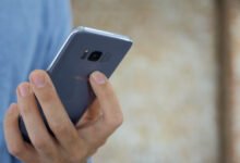 Photo of Tras dos años 'muertos', Samsung actualiza dos de sus teléfonos más populares y que ya estaban abandonados. O no