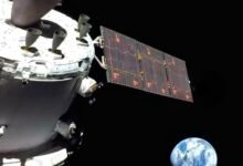 Photo of La Tierra vista desde la cápsula Orión de la misión Artemisa I mientras viaja hacia la Luna