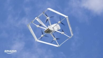 Photo of Amazon comienza oficialmente a enviar pedidos mediante el uso de drones