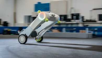Photo of evoBOT, un robot que mantiene el equilibrio y transporta cargas