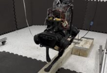 Photo of Desarrollan robot cuadrúpedo capaz de caminar en una barra de equilibrio