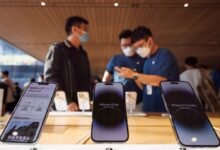Photo of La situación se pone tensa: China prohibe a cualquier empleado del gobierno utilizar un iPhone