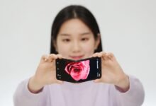 Photo of Samsung revela sus nuevas pantallas plegables: un Galaxy Flip que se pliega para adentro y para afuera