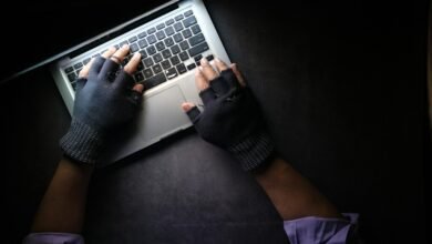 Photo of Acepta un trabajo de informático, se muda de país y acaba en un campo de esclavos forzados a ciberestafar: es un problemón real