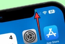 Photo of Qué significa el punto verde que aparece en la pantalla del iPhone y por qué salen también otros colores