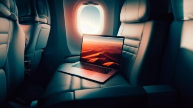 Photo of Olvida su MacBook en un avión y se lo roban. Lo rastrea y vuelve a encontrarlo, pero comete un error fatal