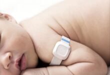 Photo of Una pulsera para monitorizar la salud de los bebés de forma remota