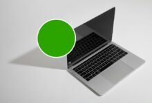 Photo of Qué significa el punto verde o naranja que sale a veces en la pantalla de tu Mac