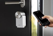 Photo of La cerradura HomeKit más vendida vuelve casi a su precio mínimo y permite abrir la puerta de casa con el iPhone o Apple Watch
