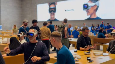 Photo of Apple Vision Pro llega a Europa: así ha sido el lanzamiento de la computación espacial desde la histórica Apple Store de Berlín